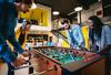 Teamevent-Challenge-Tischkicker-Sport-Teamfähigkeit-Mitarbeitermotivation-Teamentwicklung-Wettbewerb